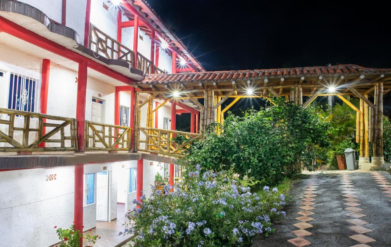 Hotel Verde Menta San Gil Εξωτερικό φωτογραφία